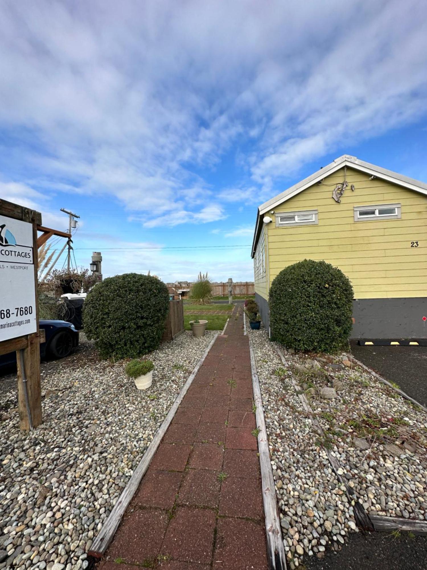 Westport Marina Cottages Esterno foto