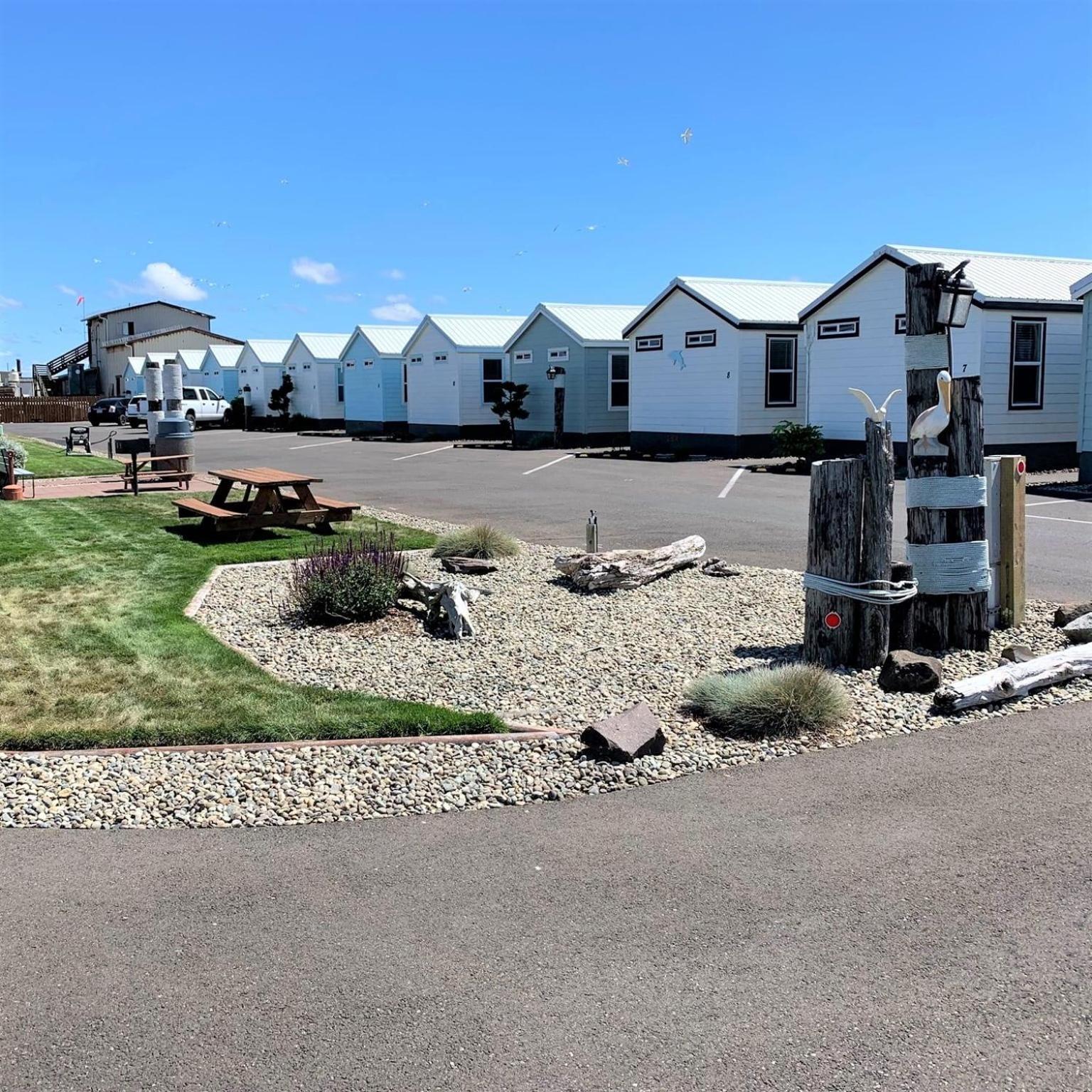 Westport Marina Cottages Esterno foto
