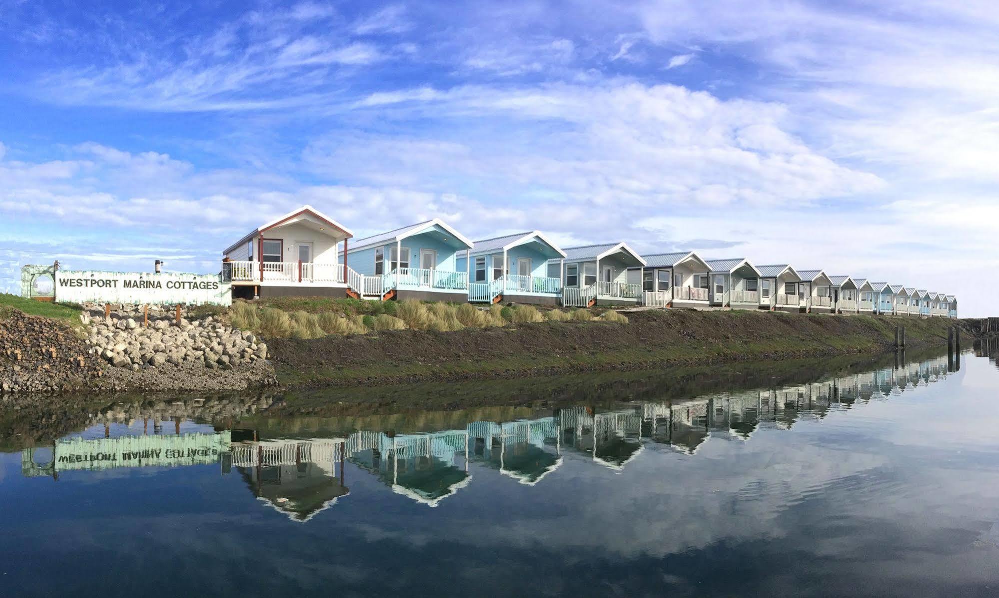 Westport Marina Cottages Esterno foto
